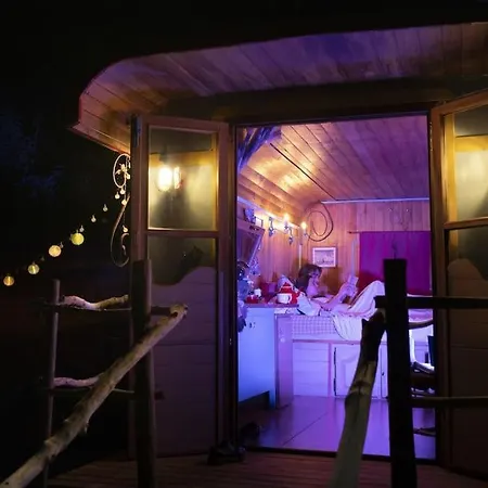 Authentique Roulotte En Camargue Tente de luxe *